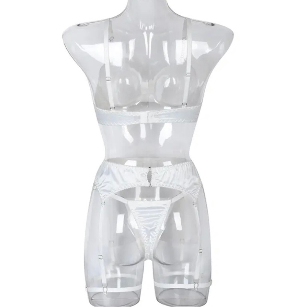 White mesh lingerie garter set w/chain Straps - Picture 8 of 9